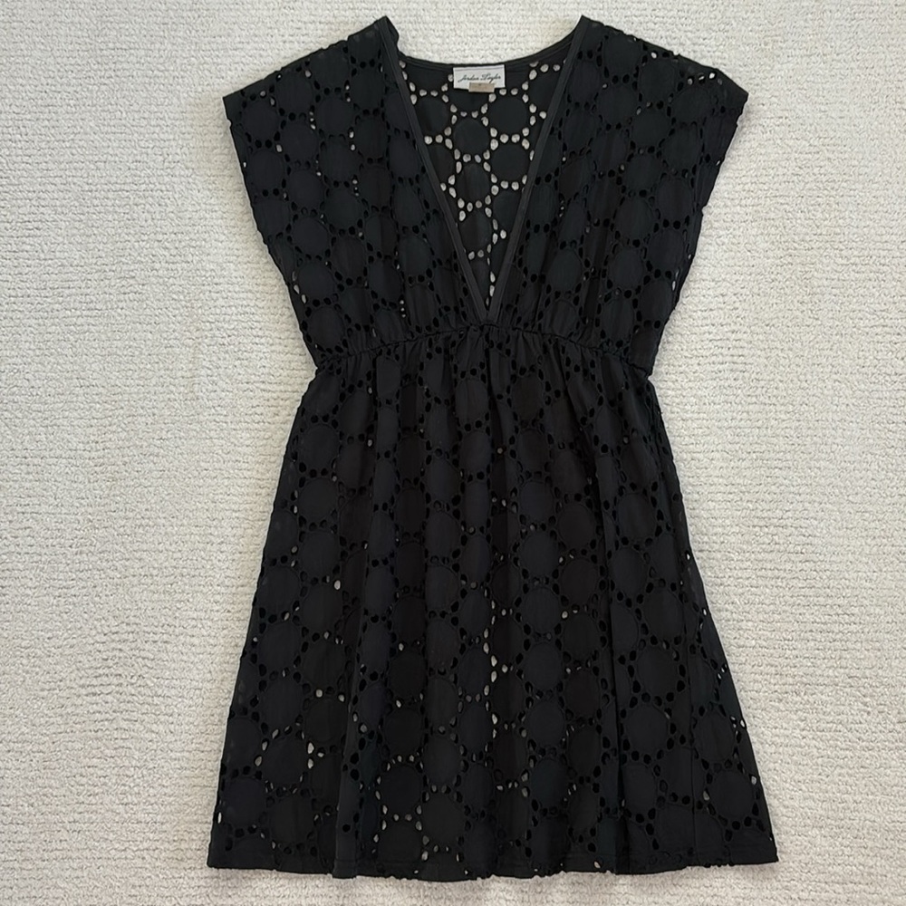 JORDAN TAYLOR BLACK EYELET FABRIC SWIM COVERUP- 100% COTTON- SIZE M